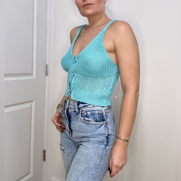 Lace Up Front V-neck Pointelle Summer Tank - Picture 5 of 7